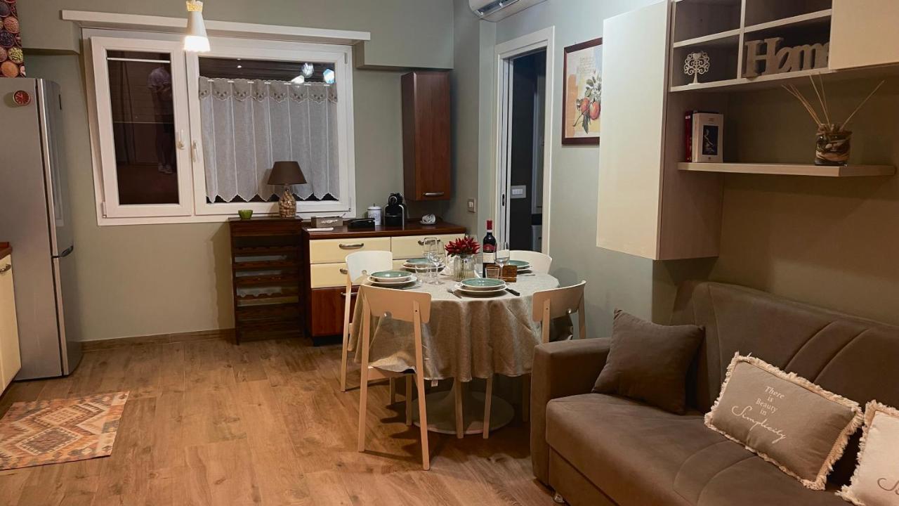 Frank Host Roma Lux , Metro A A 50 M, Simple Check-In Con Codice A Qualsiasi Orario Apartment Exterior photo