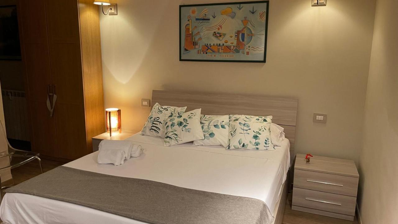 Frank Host Roma Lux , Metro A A 50 M, Simple Check-In Con Codice A Qualsiasi Orario Apartment Exterior photo